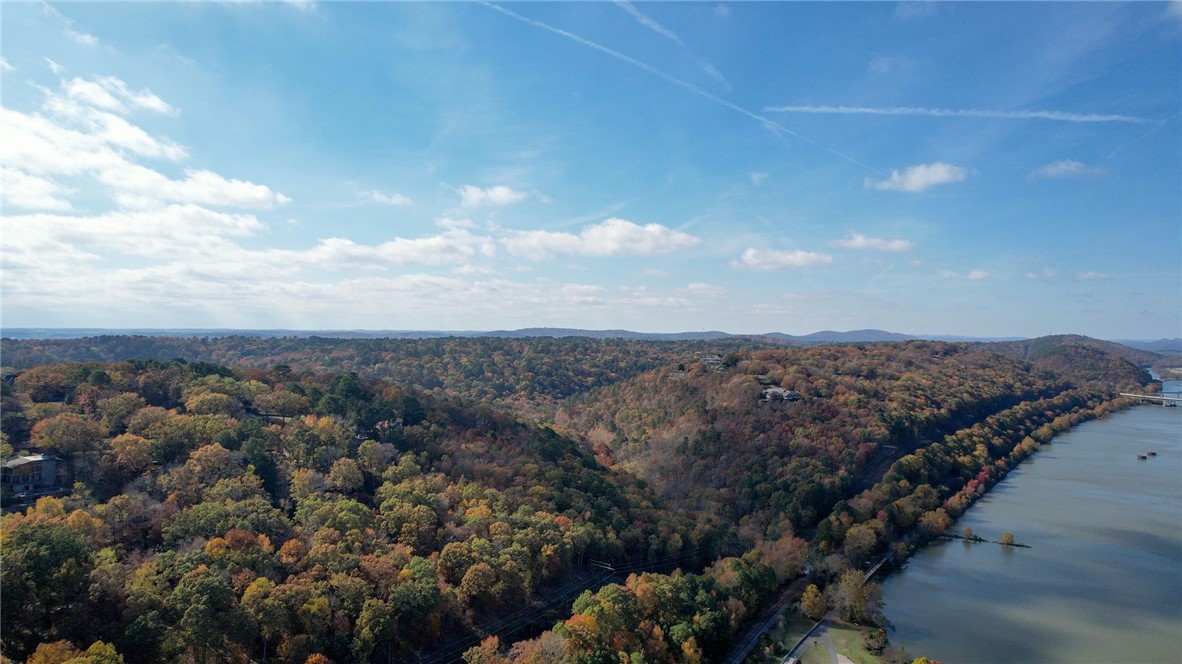 SLN RIVERVIEW MANOR - Land