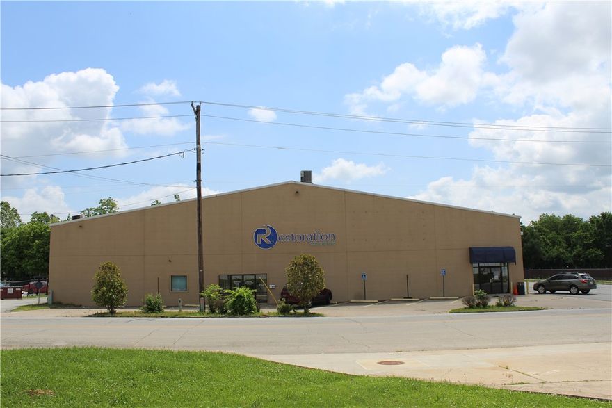 Commercial building located in the heart of Fayetteville. Close to the Historic Fayetteville Square, the University of Arkansas, and more! Conveniently located off of W MLK Jr Blvd. Currently occupied as a church, but the building lends itself to many potential uses. 2 entryways with reception. Fully functioning kitchen. 5 office spaces. Zoned MSC.