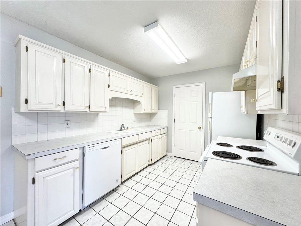 Crossover Heights PH III - Residential Lease