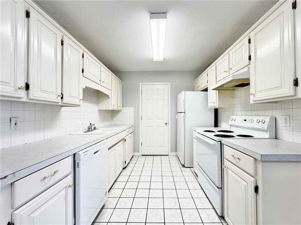 Crossover Heights PH III - Residential Lease