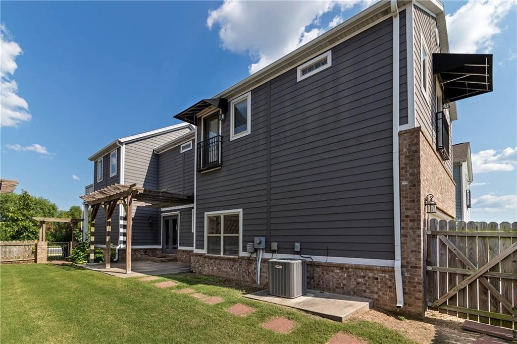 Rupple Row Sub - Residential Lease