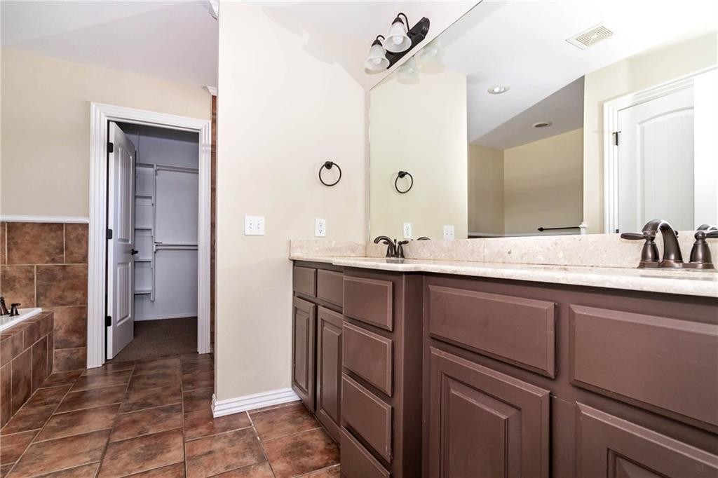 Rupple Row Sub - Residential Lease