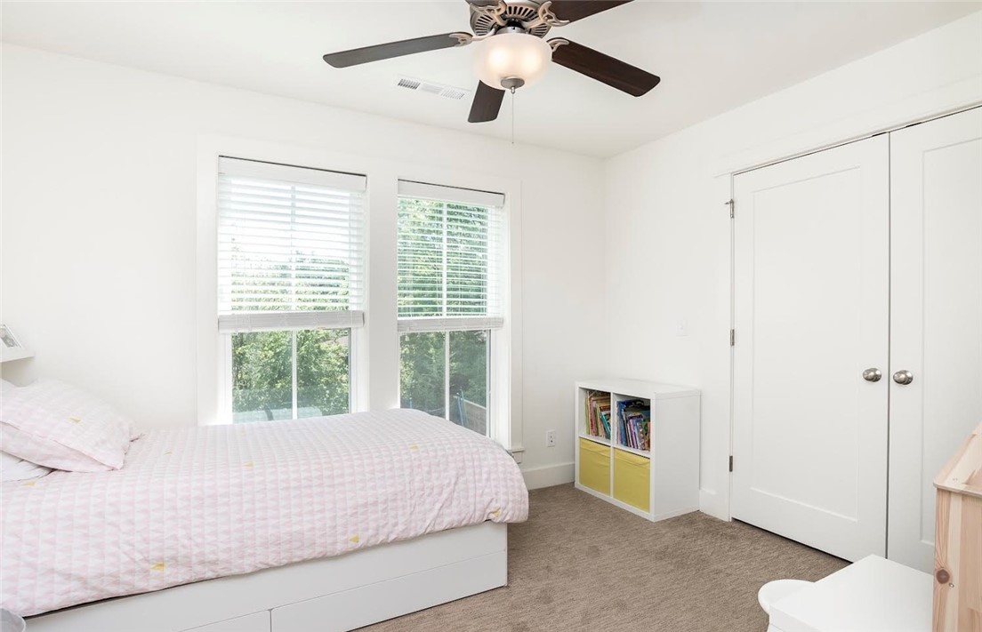 Manor Heights Sub Bentonville - Residential Lease