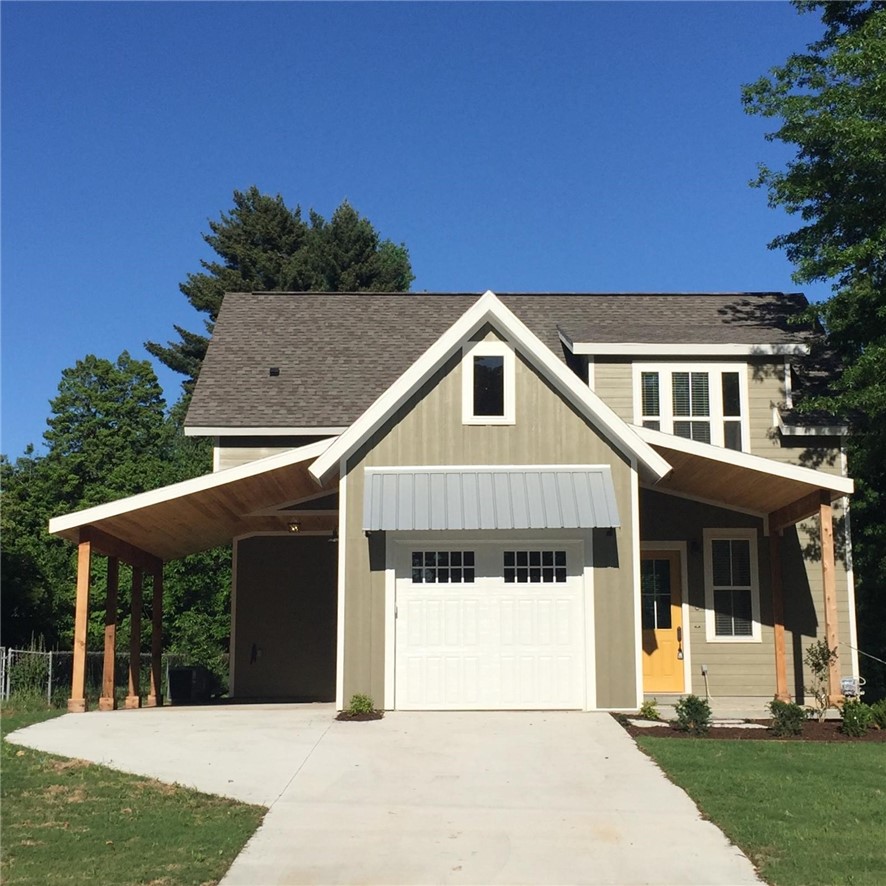 Manor Heights Sub Bentonville - Residential Lease