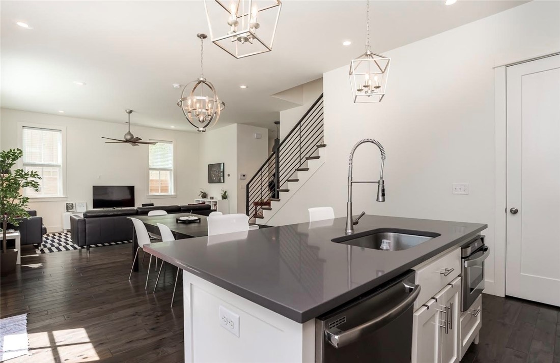 Manor Heights Sub Bentonville - Residential Lease