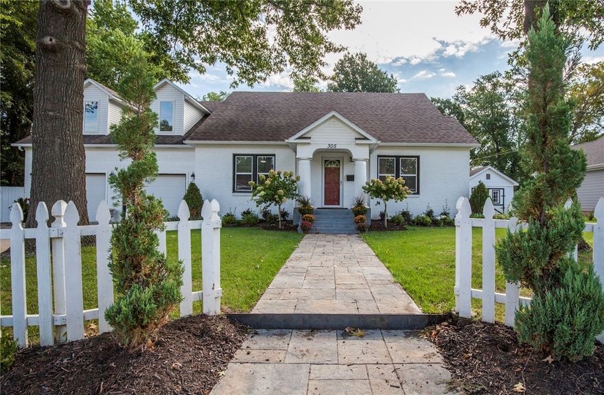 Wow, amazing downtown Bentonville home. Completely remodeled inside & out in 2017. Large .40 acre lot! Perfect location, just 10 min walk to square & 8 min walk to Walmart HQ. Perfect for entertaining w/ private in ground pool, outdoor kitchen & fireplace, pool house. Matures trees provide secluded feel in backyard. Huge master bedroom. Master bath features frame-less shower, double sinks, & large closet. Real hardwood floors, separate laundry, wine bar, 2 living areas, garden area, & more. This is a must see!