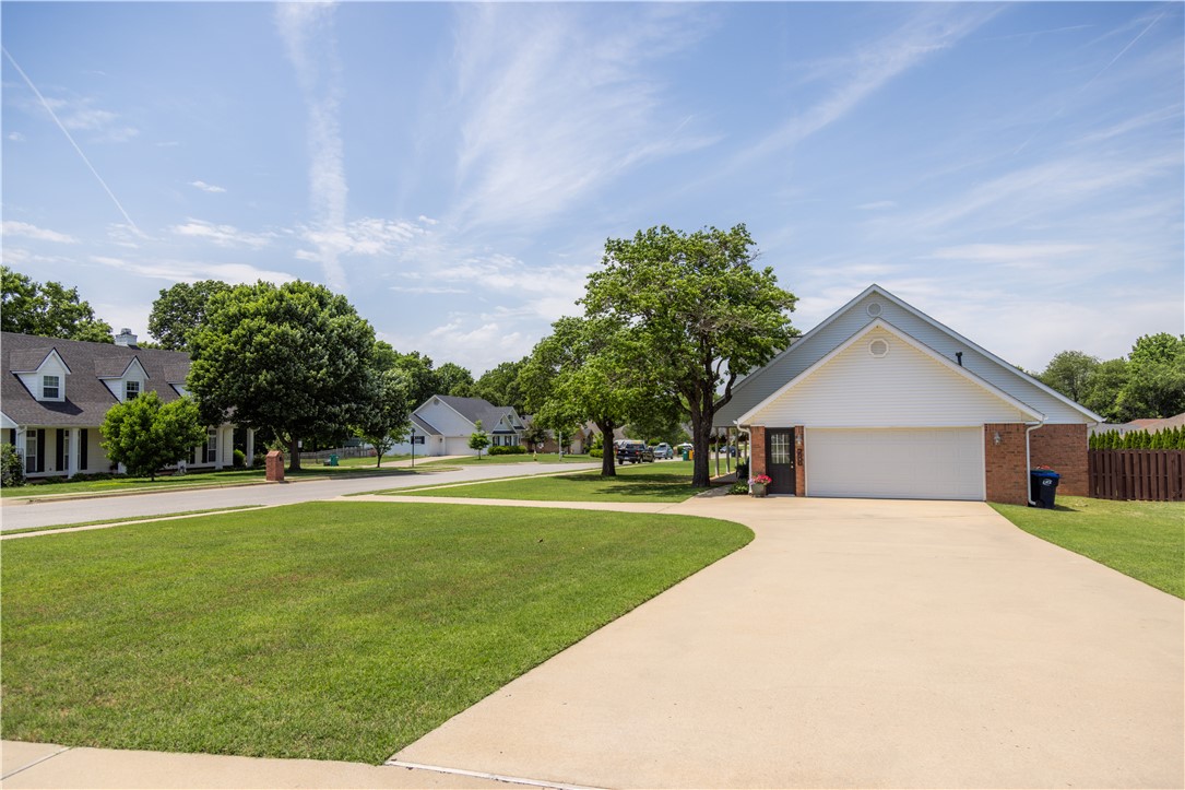 Shady Oaks - Residential