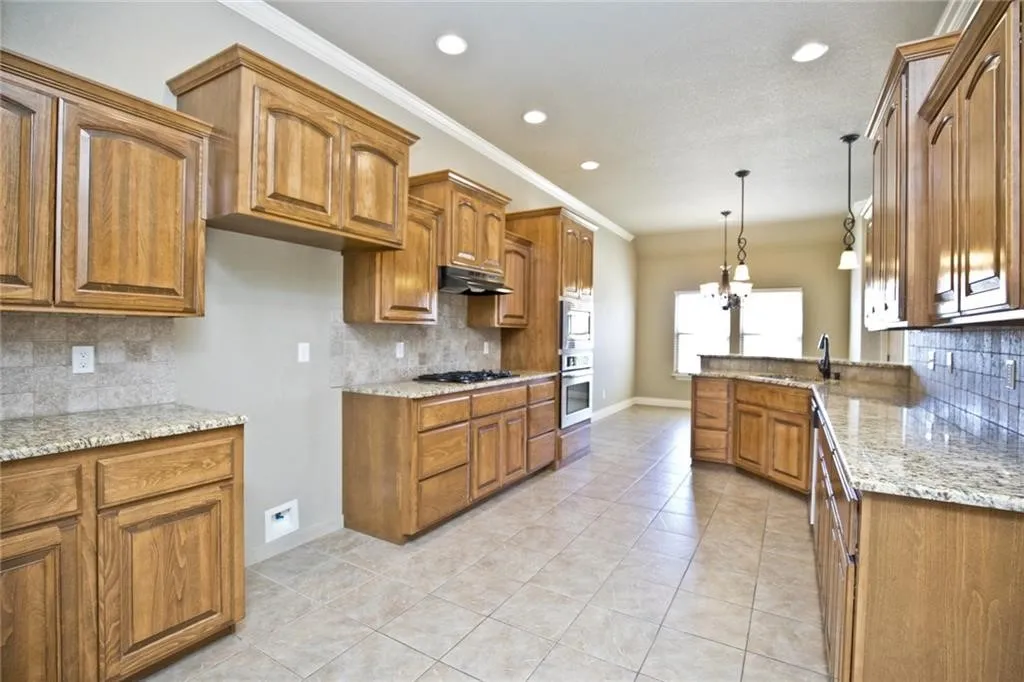 Farmington, Arkansas 72730, United States, 4 Bedrooms Bedrooms, ,3 BathroomsBathrooms,Residential,Active,165853