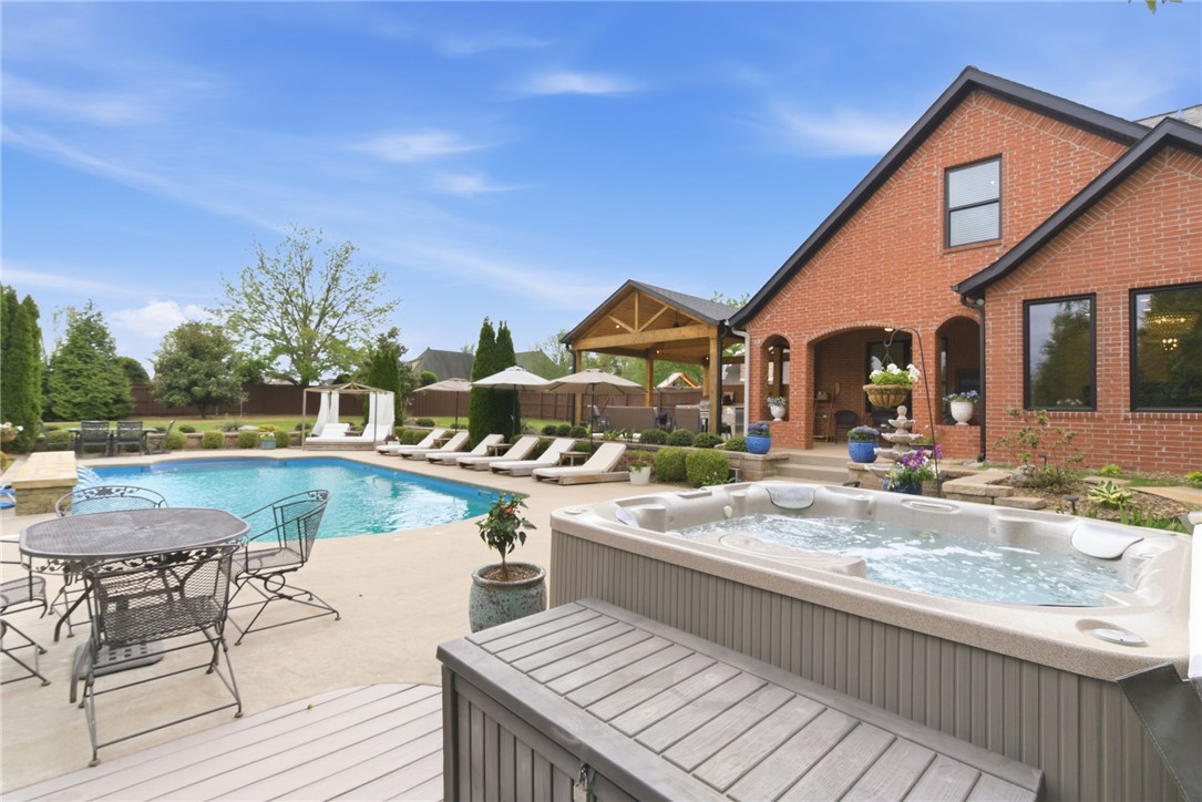 Legacy Estates Sub Rogers - Residential