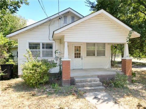 Photo of 813 Mill Street, Springdale, AR 72764 (MLS # 1361275)