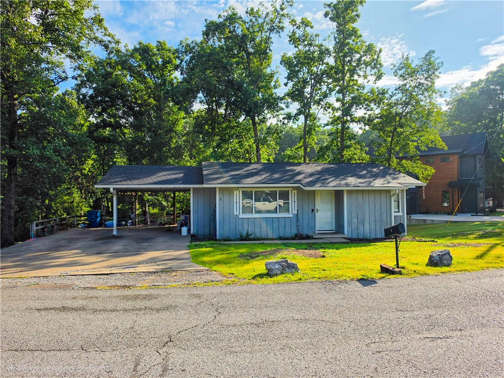 Photo 1 of 18 — 1 Mansfield Drive, Bella Vista, AR 72714
