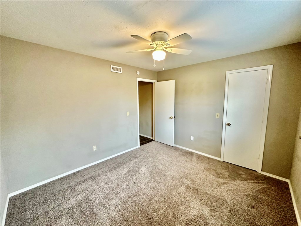 Oak Hill Iii Ph 1 Rogers - Residential Lease