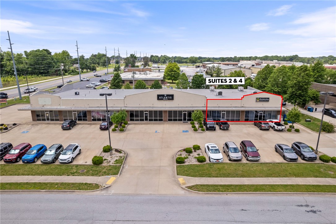 Photo 1 of 14 — 1380 SW Westpark Drive 2, Bentonville, AR 72712