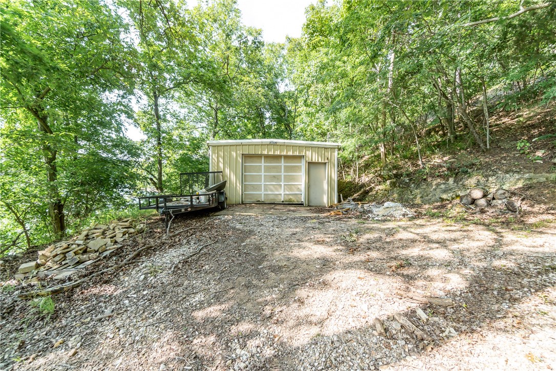 Glen Rocks - Residential