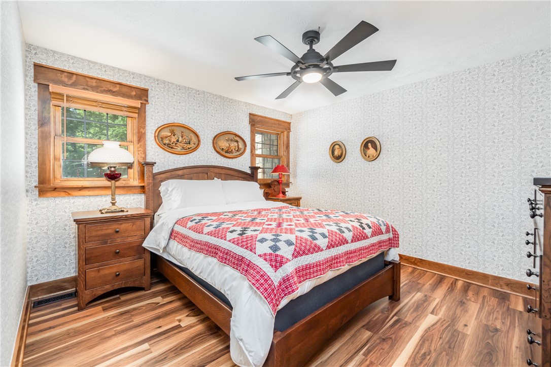 Glen Rocks - Residential