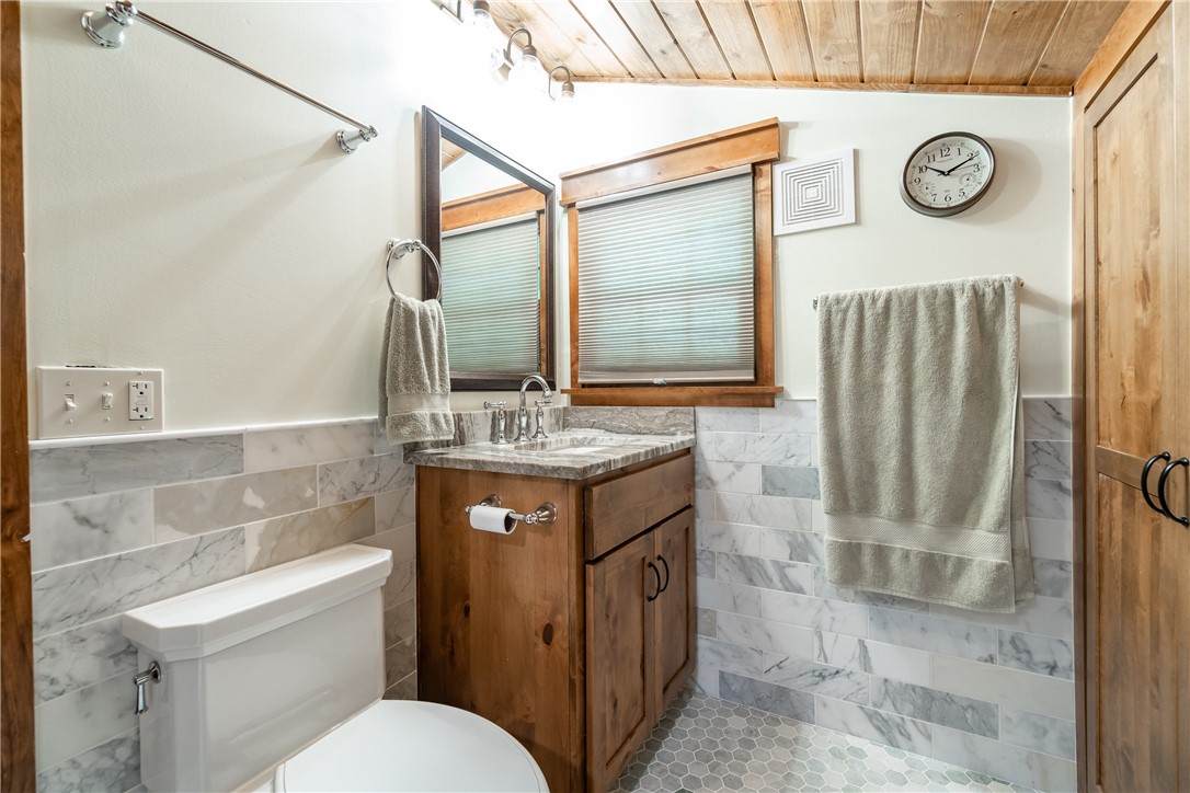 Glen Rocks - Residential