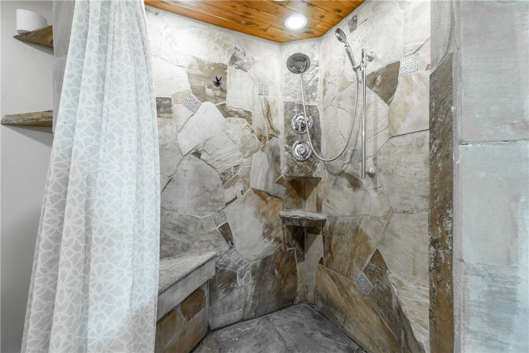 Glen Rocks - Residential