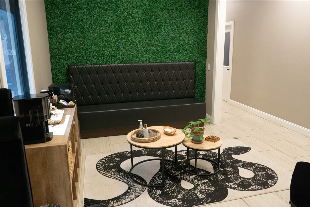 Rogers Orig Rogers - Commercial Lease