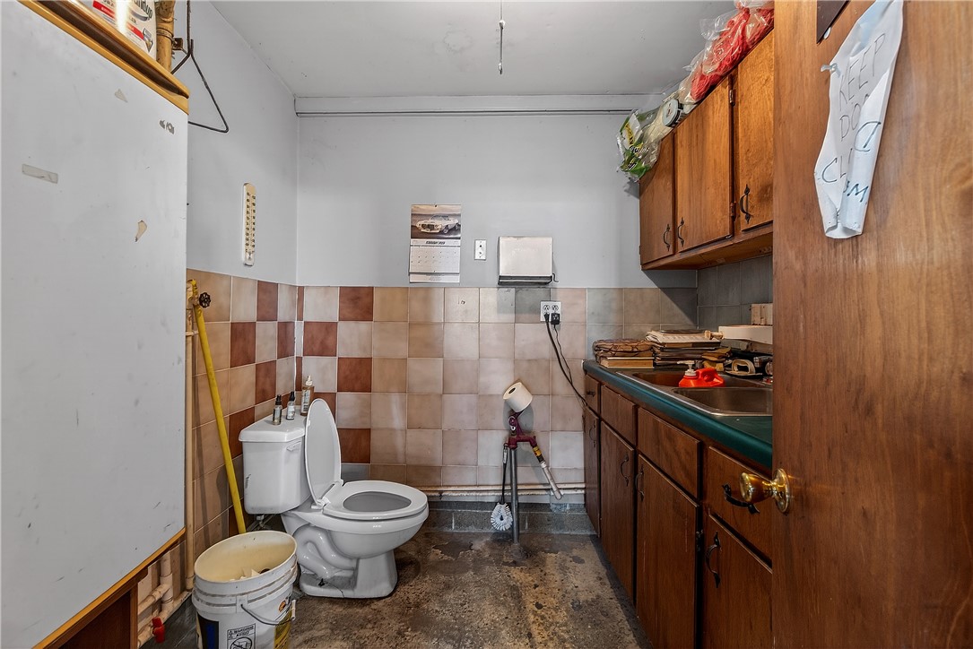 26-18-33 - Residential