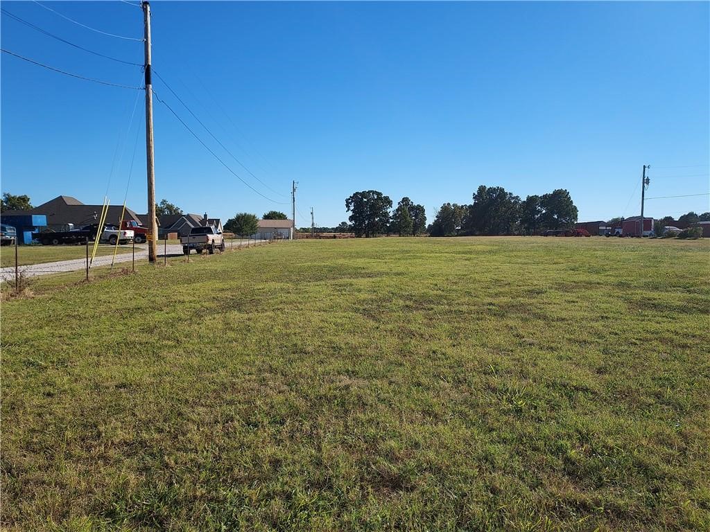 Elm Spgs Outlots - Land