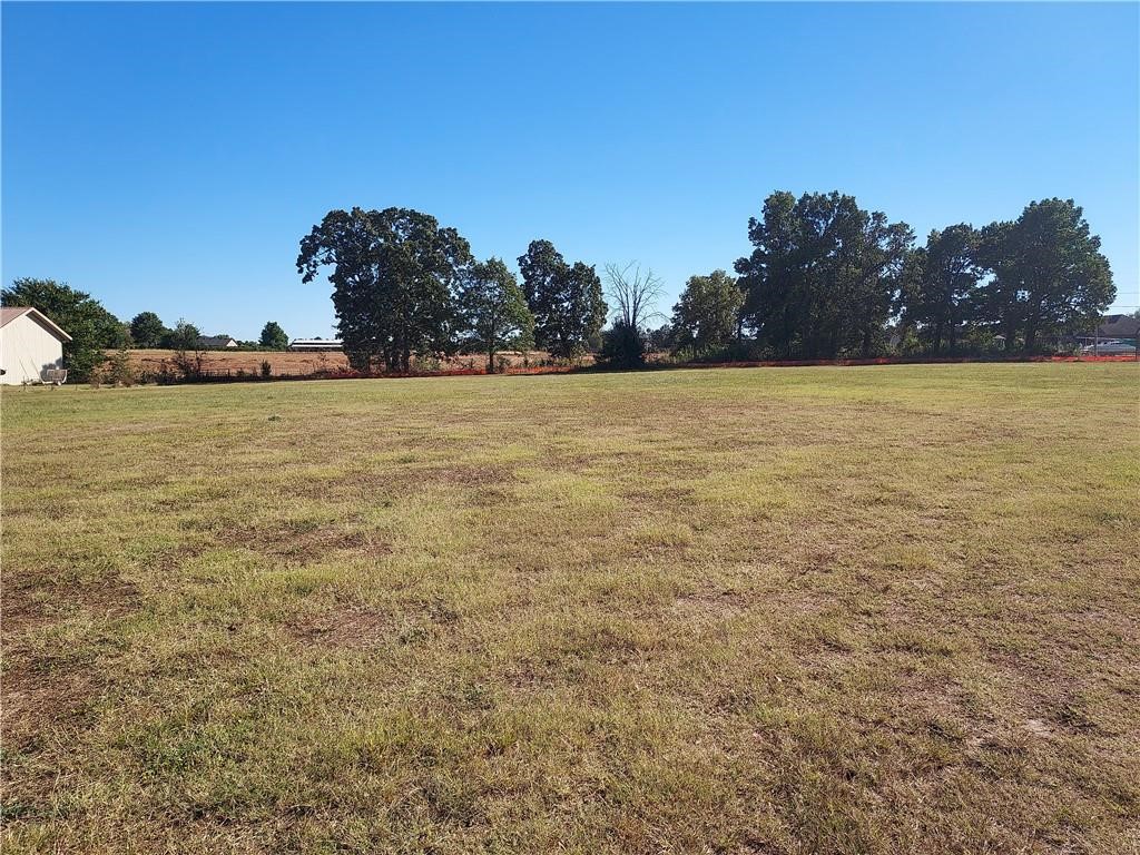 Elm Spgs Outlots - Land
