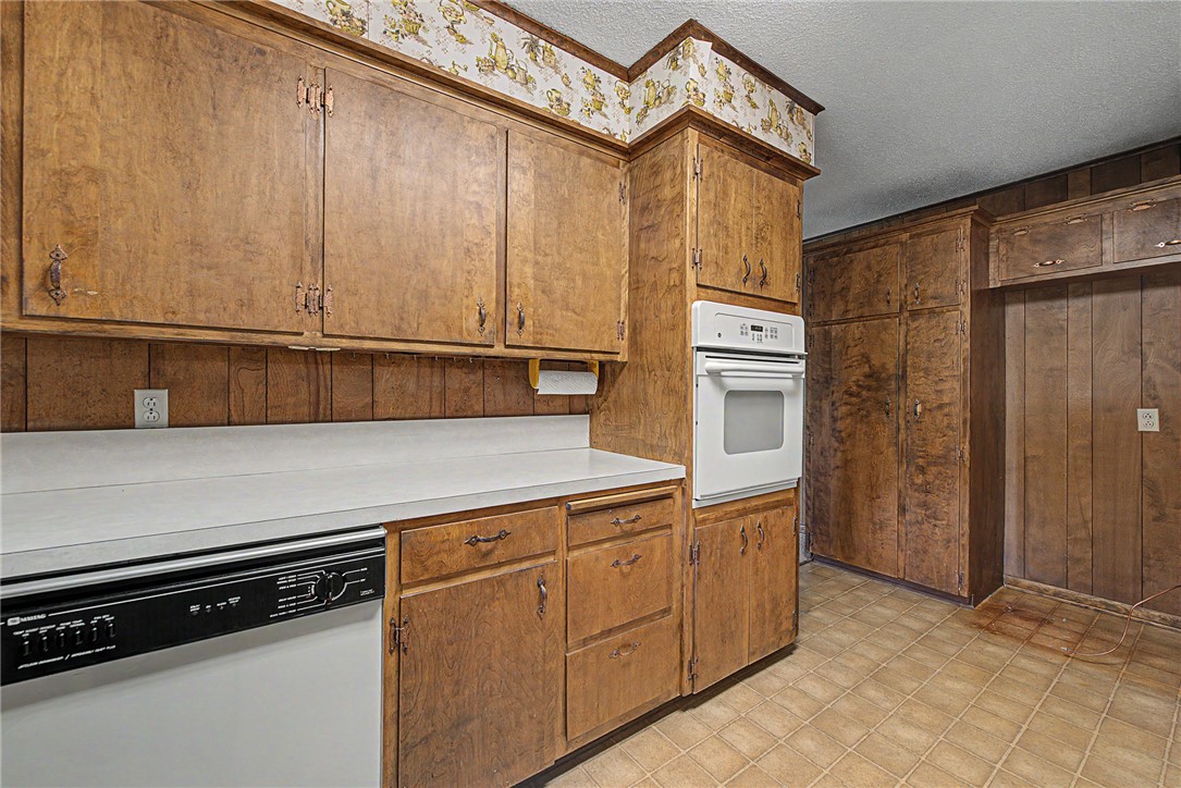 Birch Drive Add Rogers - Residential