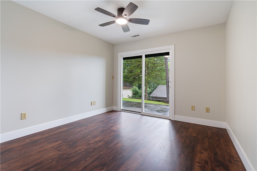 Townhouse Tct 2 A/K/A Drake Court Bvv - Residential