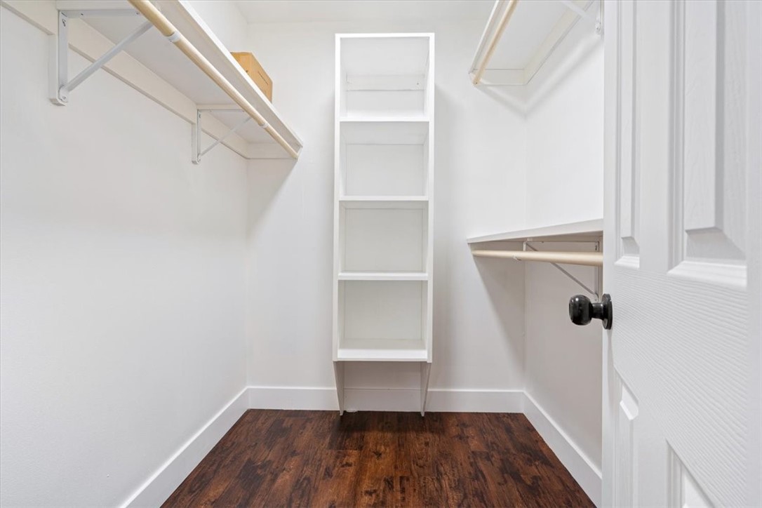 Townhouse Tct 2 A/K/A Drake Court Bvv - Residential