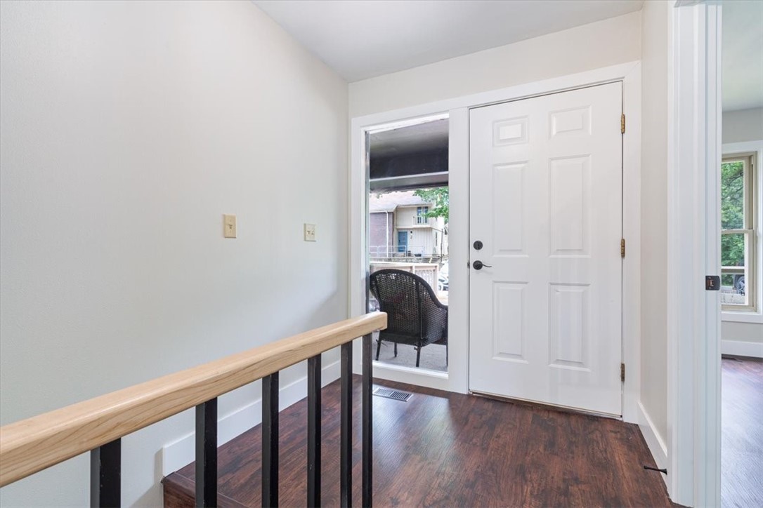 Townhouse Tct 2 A/K/A Drake Court Bvv - Residential