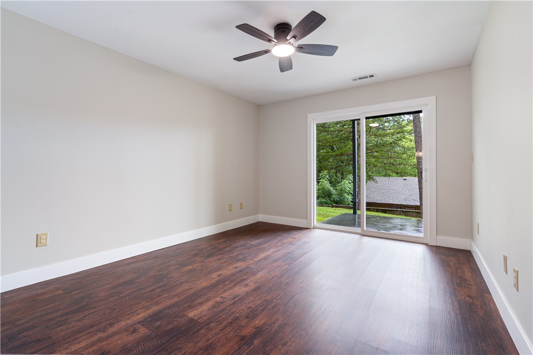 Townhouse Tct 2 A/K/A Drake Court Bvv - Residential