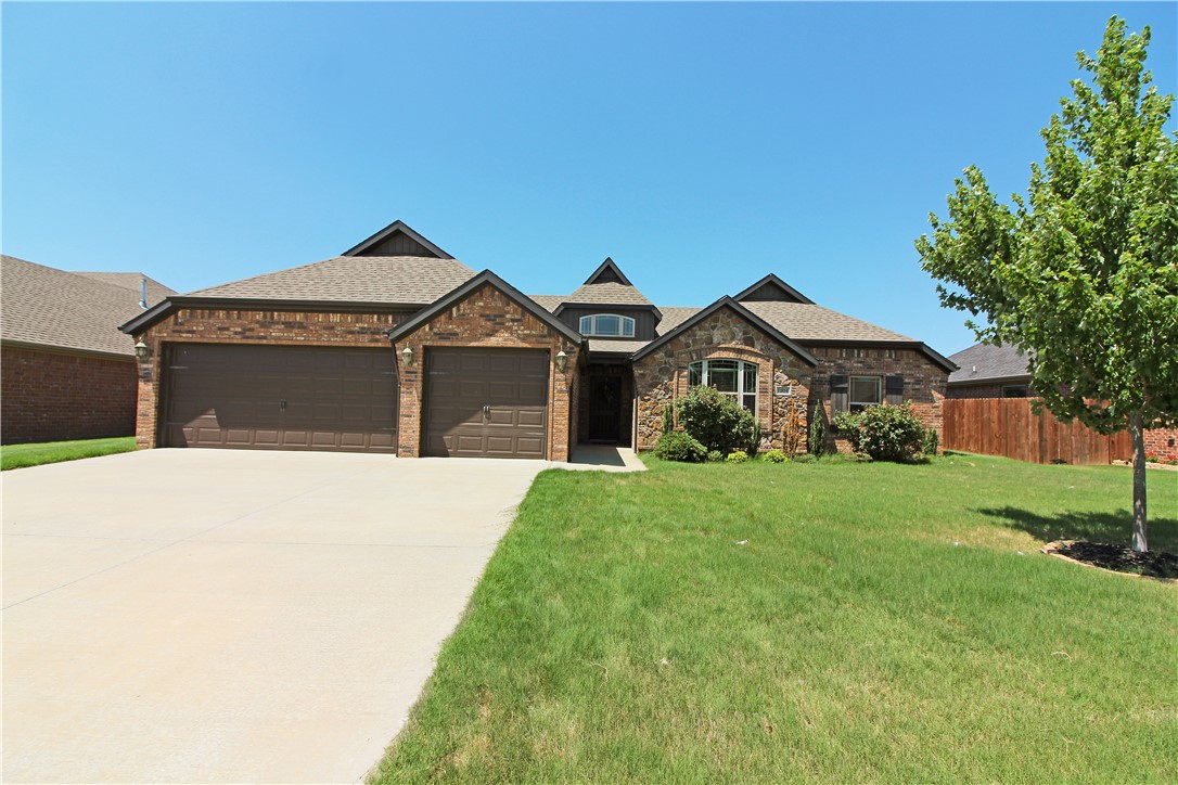 Spacious one level 4 bed 3 bath home in Eden's Brooke Sub. Open floor plan, granite counters, wood floor and tile in main living areas. Privacy fenced back yard with covered patio. Eden's Brooke amenities included. All adult occupants must complete application. $50/person to apply. Application attached.