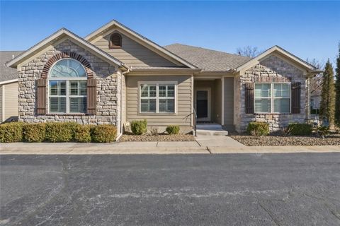 Photo of 2503 SW Moorland Street, Bentonville, AR 72713 (MLS # 1331947)