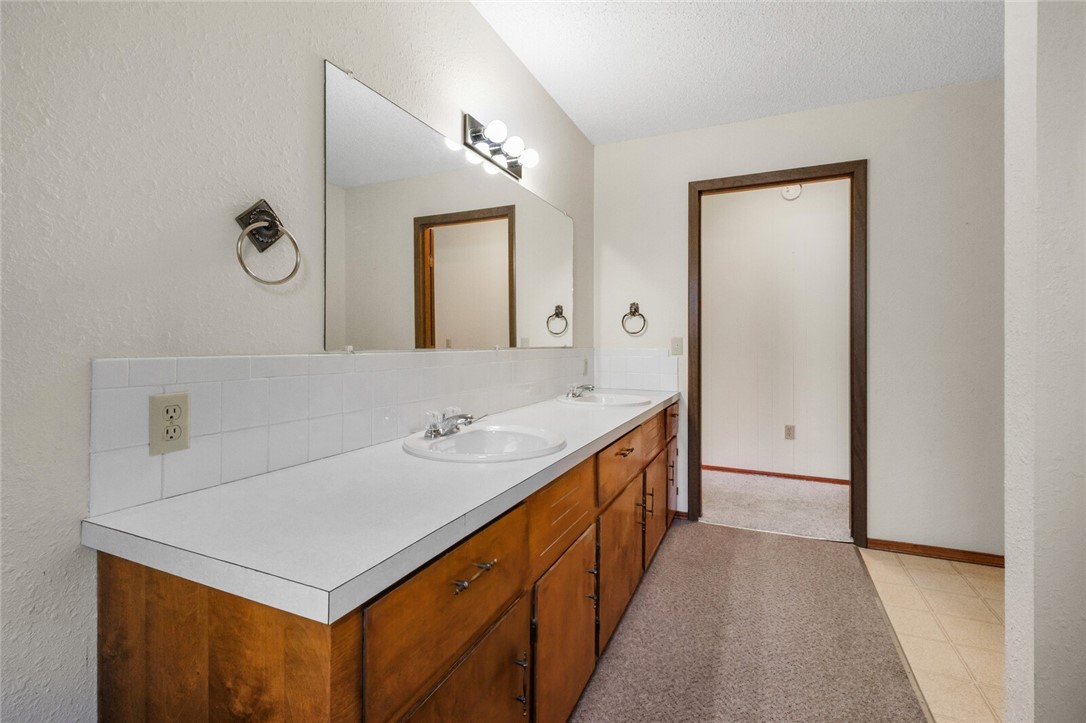 Levi Manor - Residential