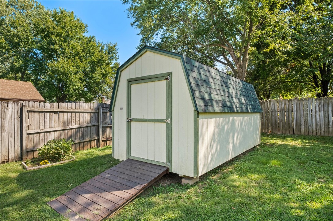 Levi Manor - Residential