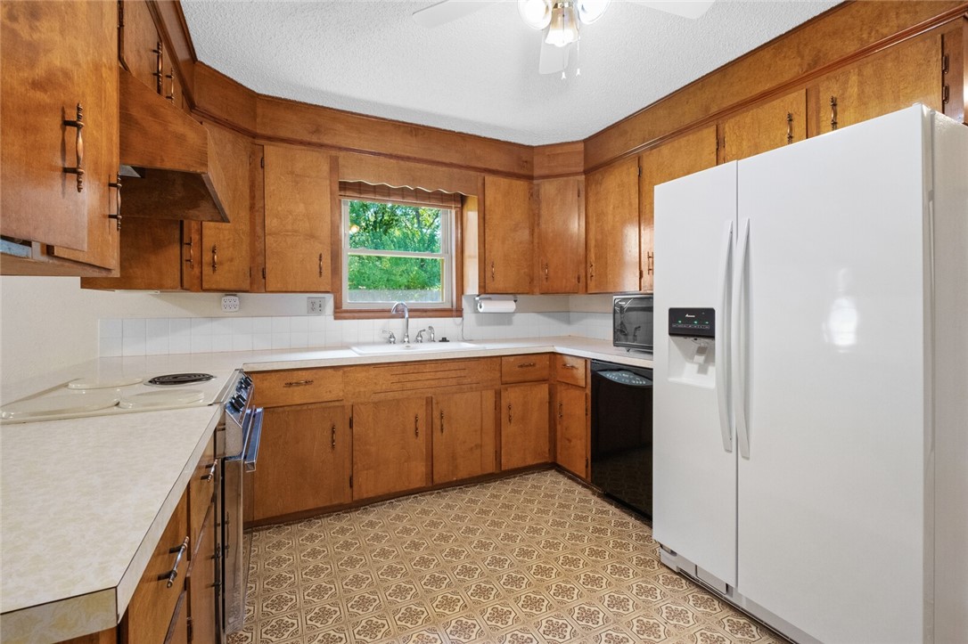 Levi Manor - Residential