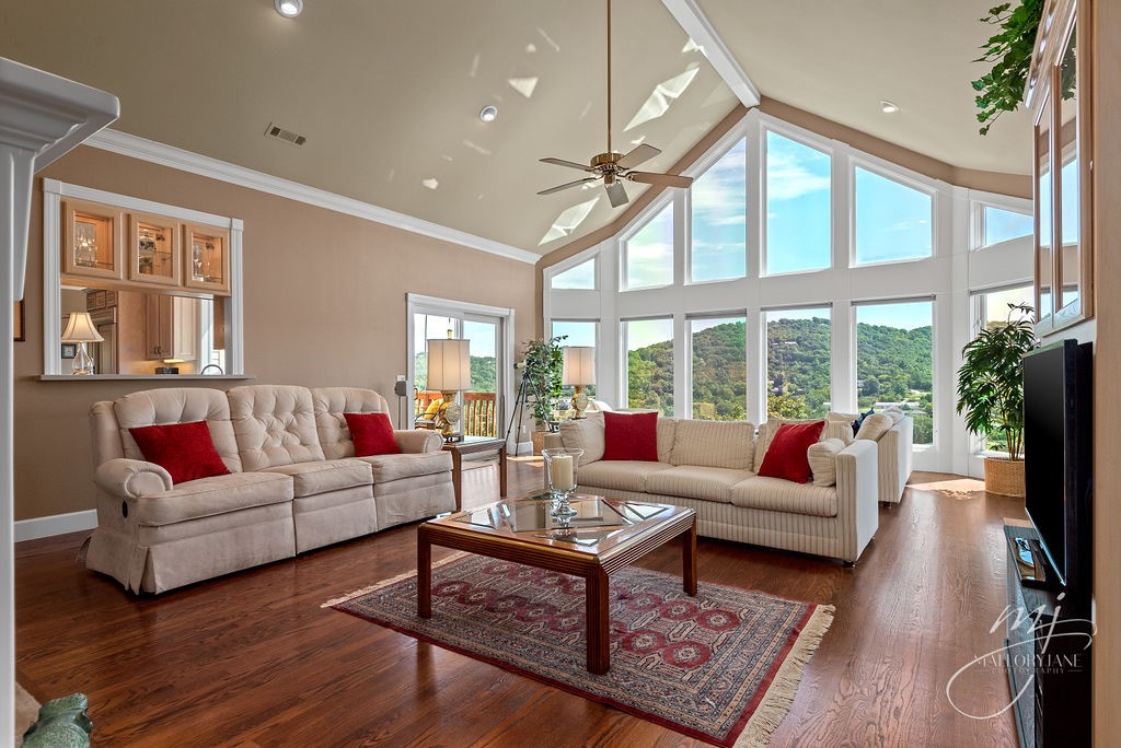 Unit 115 Holiday Island - Residential