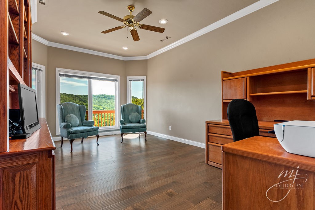 Unit 115 Holiday Island - Residential