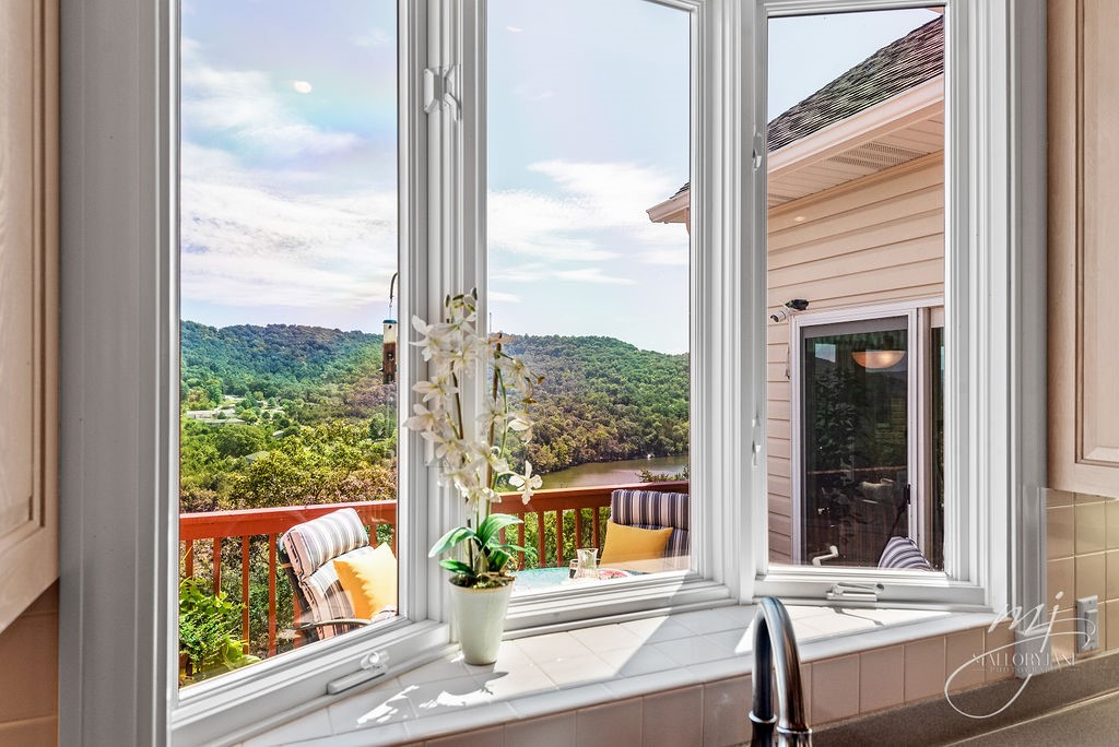 Unit 115 Holiday Island - Residential