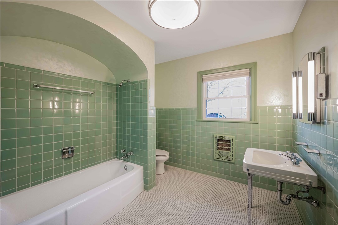 Free Ferry Heights - Residential