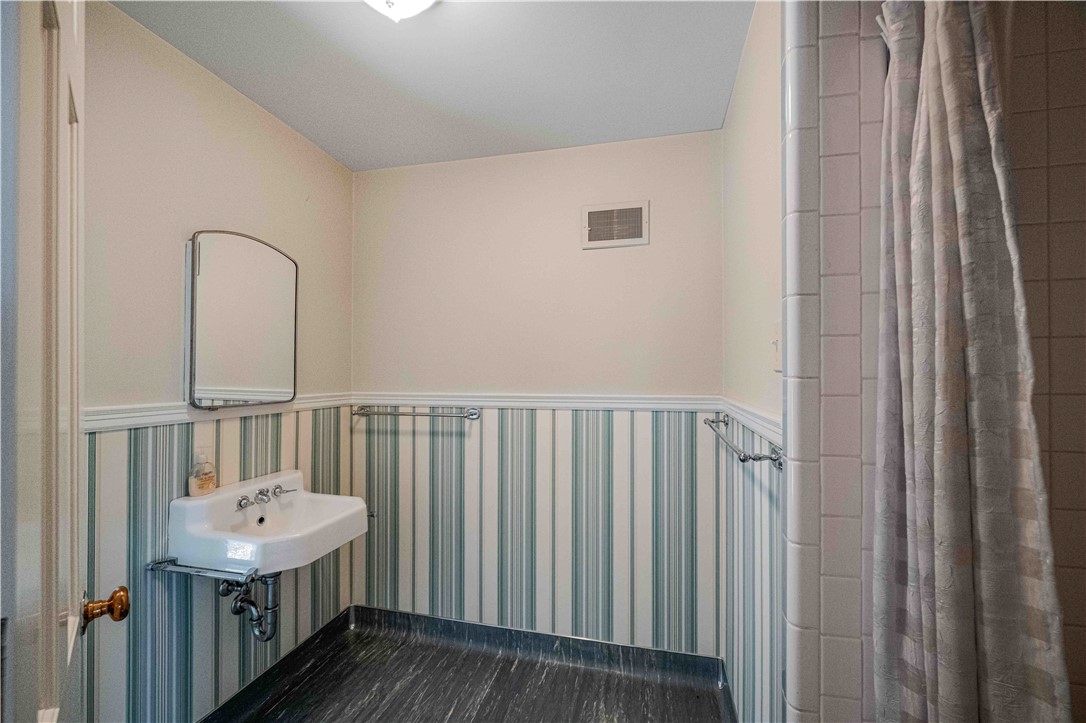 Free Ferry Heights - Residential