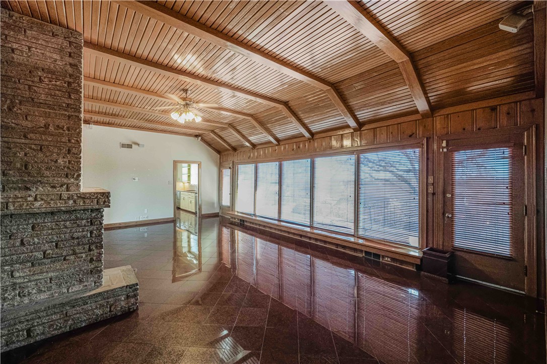 Free Ferry Heights - Residential