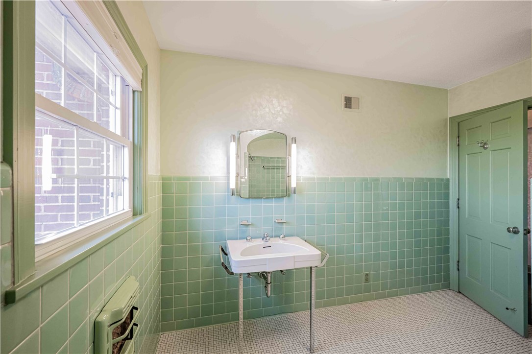 Free Ferry Heights - Residential