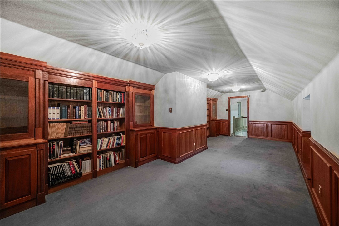 Free Ferry Heights - Residential