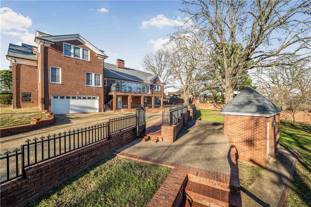 Free Ferry Heights - Residential