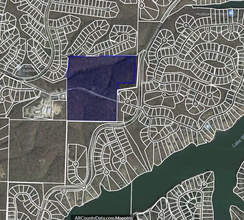 Ideal location--33 acres IN the HEART of Bella Vista! NOT in POA. Existing water well with an inexhaustible supply of "the sweetest water you'll ever find" says owner. New bike trail follows along Chelsea Rd boundary; Huntley passes through the property, giving good access. Very near Lake Windsor with a NE boundary along Chelsea Rd and the SW boundary adjoining BVPOA Water Dept. Zoned residential but able to build townhouses, 4-plexes, or gated community. Check out all the profitable possibilities.