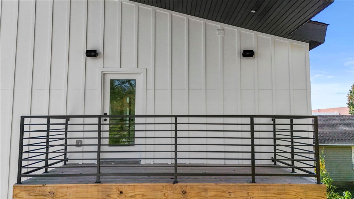 Houts Add - Residential