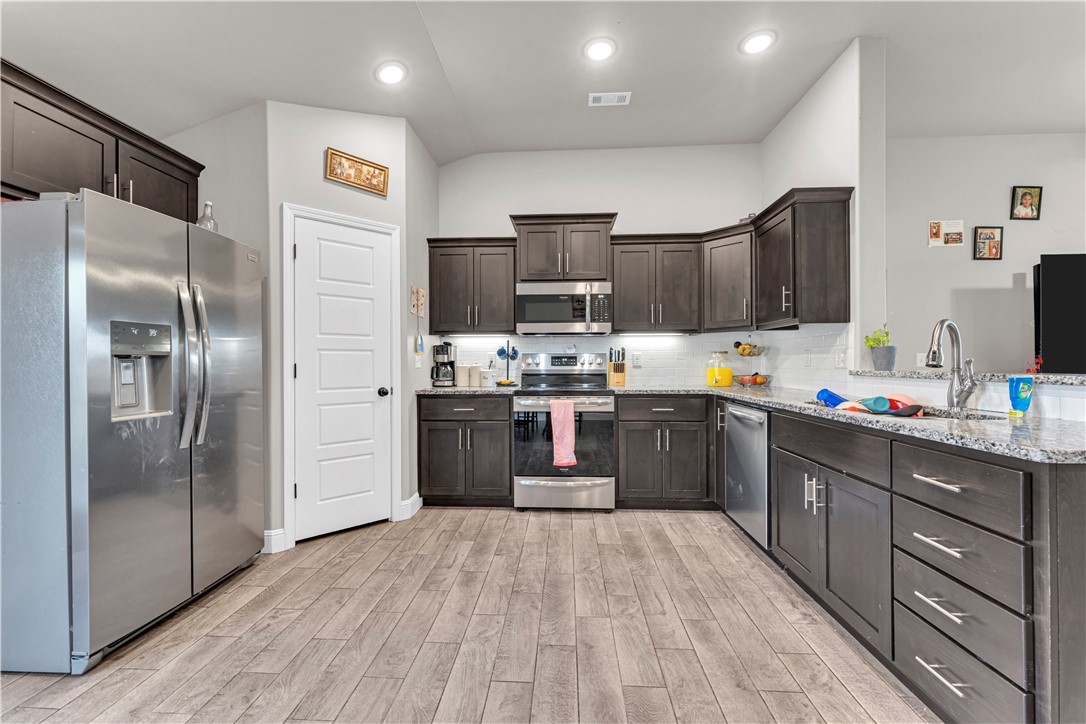 Grand Estates Ph 2 Gentry - Residential