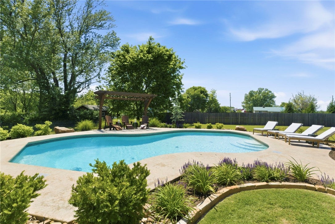 Otter Creek Estates Ph I Cave Spgs - Residential