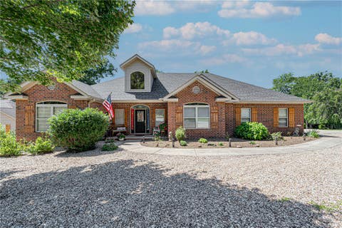 Photo of 73 Eddleston Drive, Bella Vista, AR 72715 (MLS # 1354593)