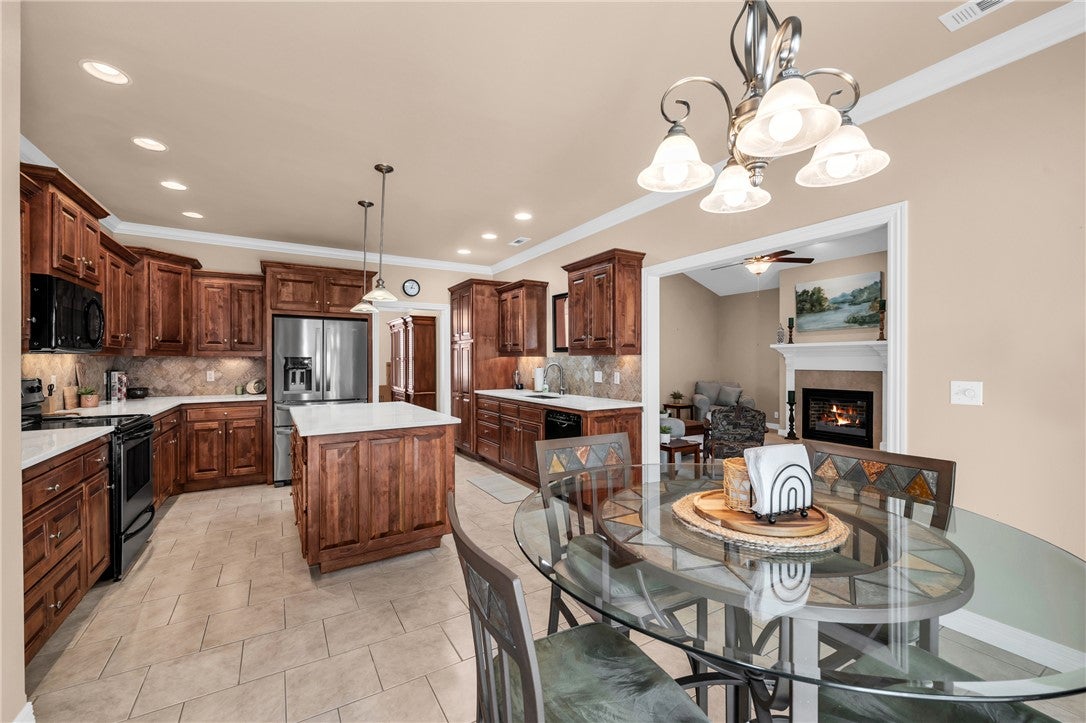 73 Eddleston Drive